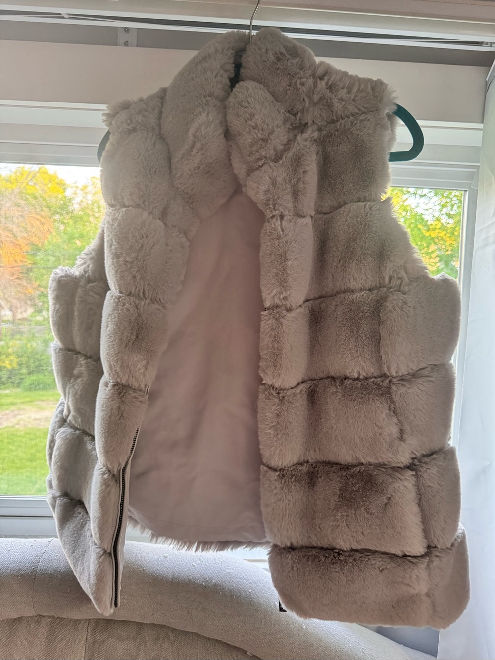 Via Spiga Faux Fur Zip Front Vest Gray Size Large